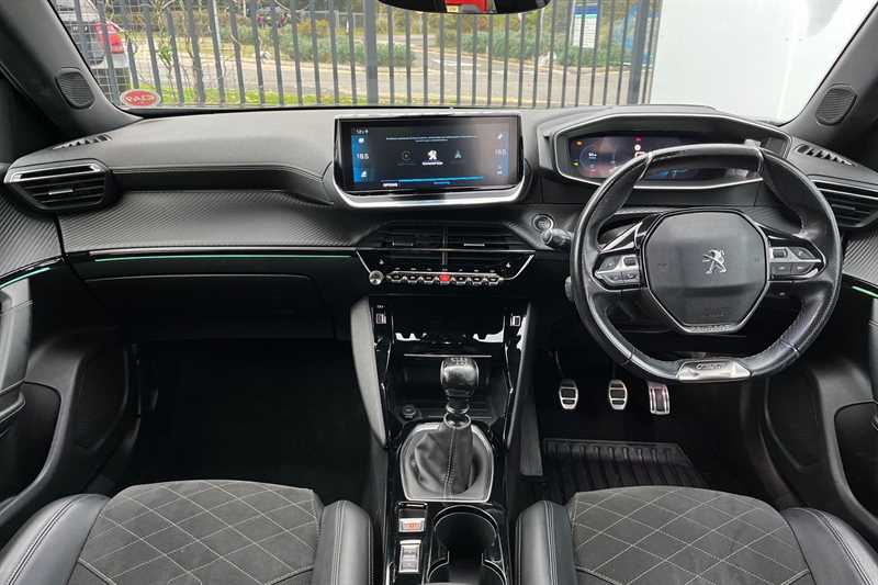 Used Peugeot 2008 2021 for sale - 76516400: Photo 13