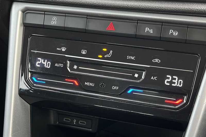 Used Volkswagen T-Roc 2022 for sale - 77075979: Photo 15