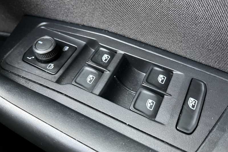 Used Volkswagen T-Roc 2022 for sale - 77075979: Photo 16