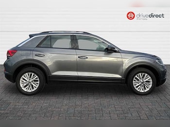 Used Volkswagen T-Roc 2022 for sale - 77075979: Photo
