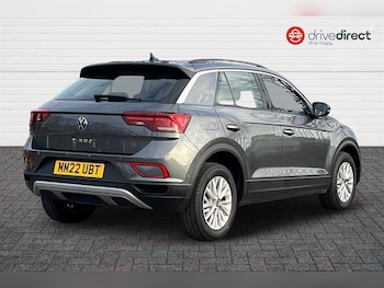 Used Volkswagen T-Roc 2022 for sale - 77075979: Photo