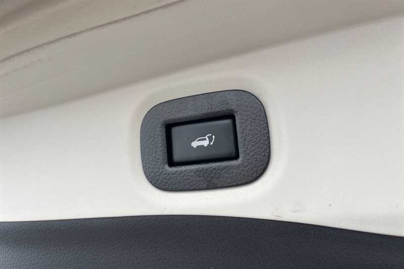 Used Nissan X-Trail 2019 for sale - 76489745: Photo 38