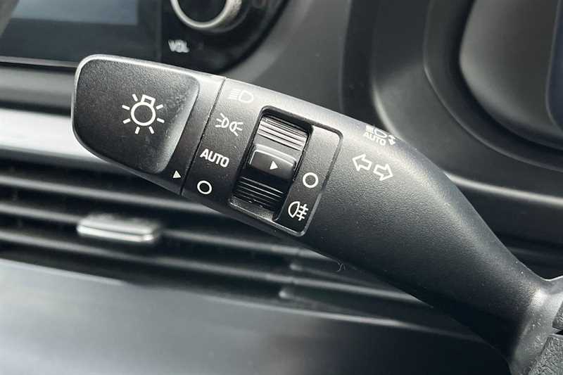 Used Hyundai i20 2023 for sale - 77429867: Photo 42