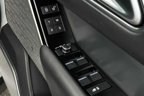 Used Land Rover Range Rover Velar 2018 for sale - 76204339: Photo 16