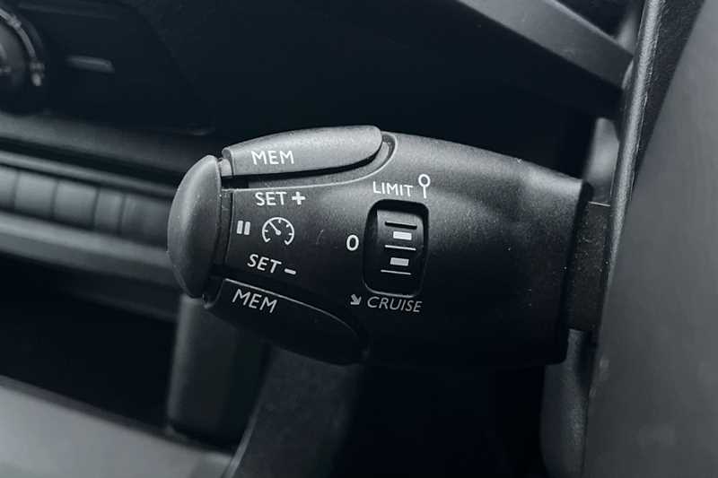 Used Vauxhall Vivaro 2023 for sale - 77481610: Photo 21