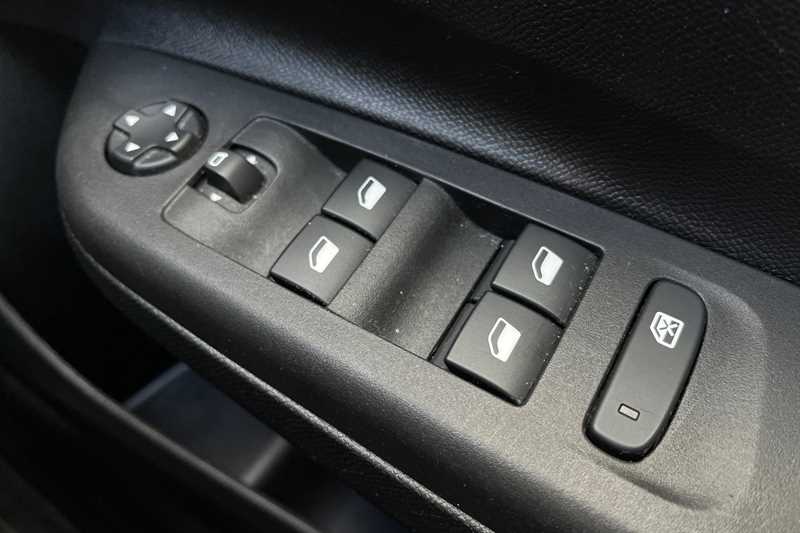 Used Vauxhall Corsa for sale - 77757674: Photo 16