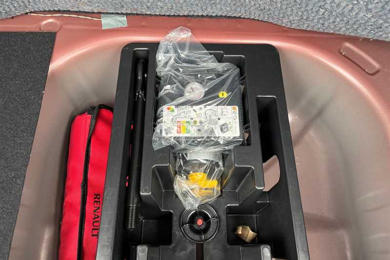 Used Renault Captur 2019 for sale - 76462462: Photo 37