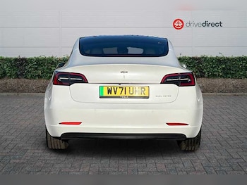 Used Tesla Model 3 2021 for sale - 76939523: Photo