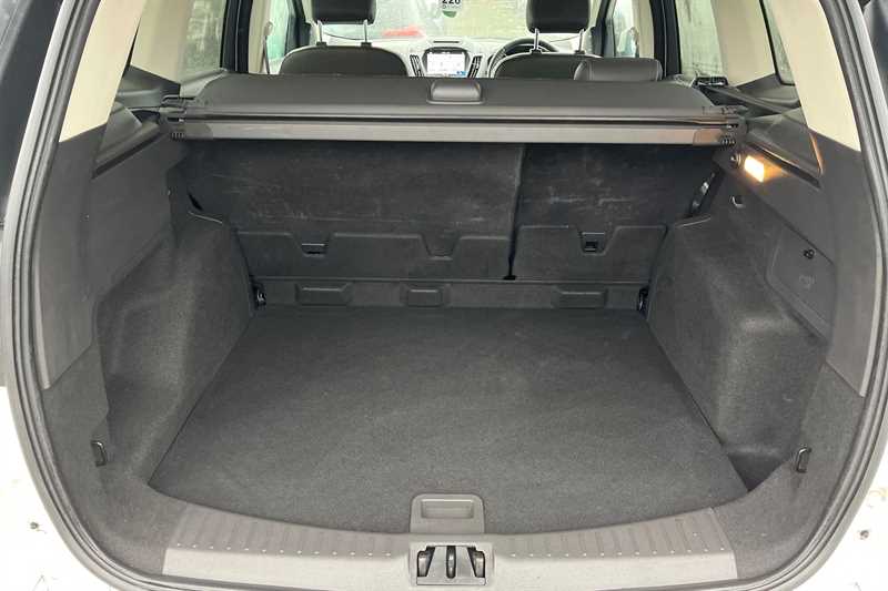 Used Ford Kuga 2019 for sale - 76956640: Photo 25