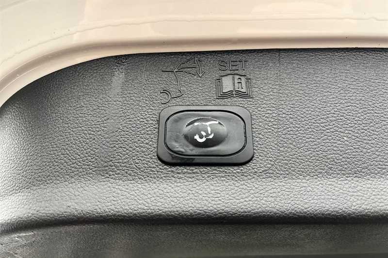 Used Ford Kuga 2019 for sale - 76956640: Photo 39