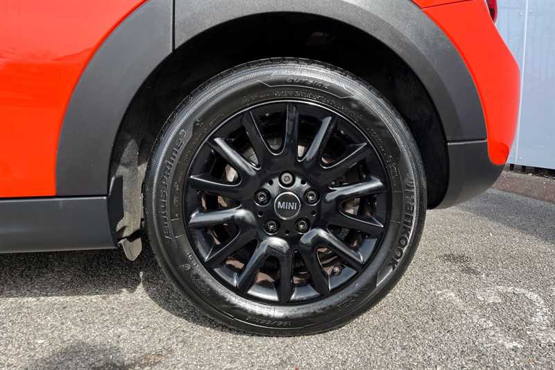 Used MINI Hatch 2019 for sale - 78175395: Photo 10