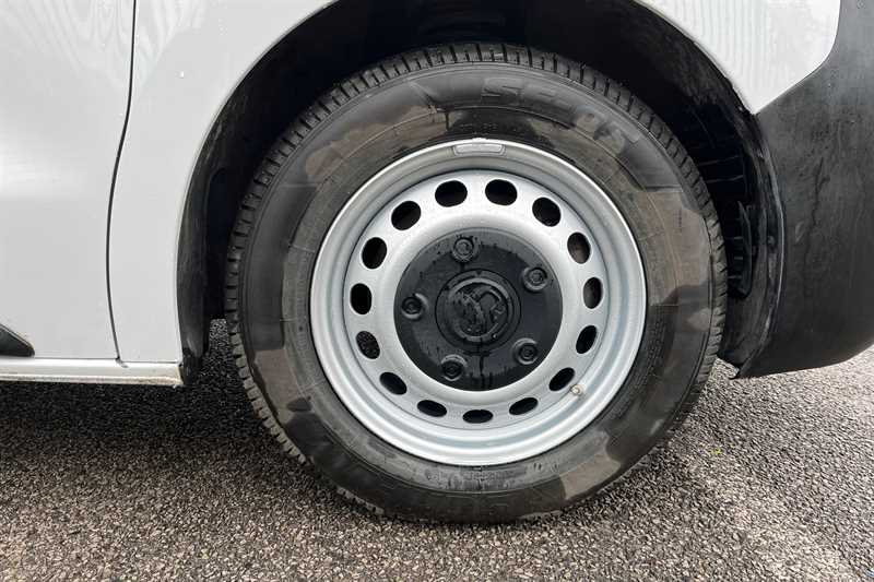 Used Vauxhall Vivaro 2023 for sale - 77899627: Photo 11