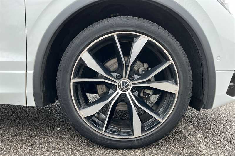 Used Volkswagen Tiguan for sale - 77349208: Photo 11