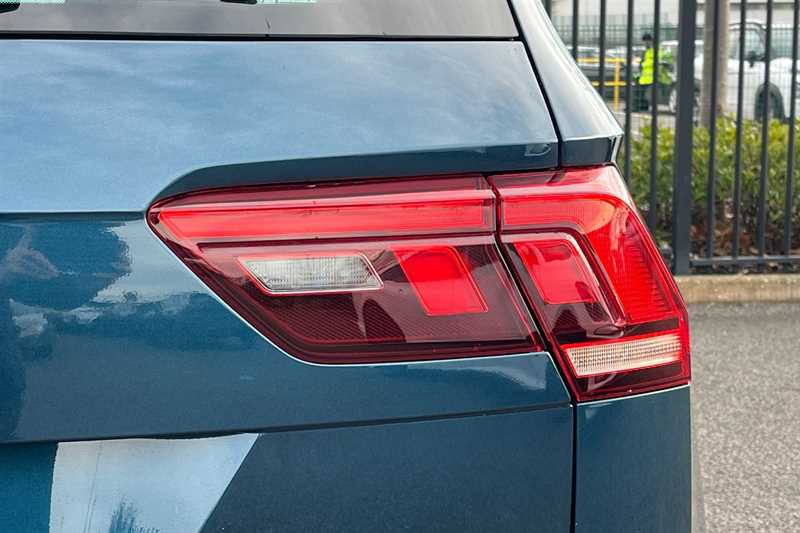 Used Volkswagen Tiguan 2022 for sale - 77895410: Photo 32