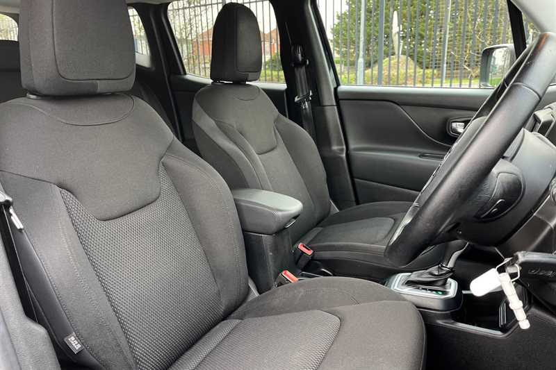 Used Jeep Renegade 2020 for sale - 77322121: Photo 23