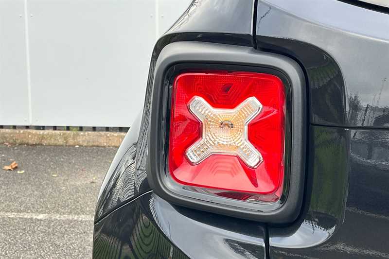 Used Jeep Renegade 2020 for sale - 77322121: Photo 31