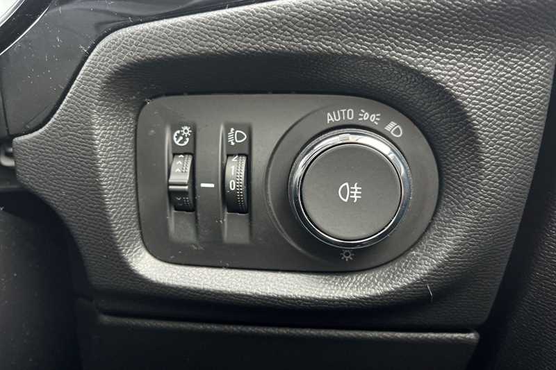 Used Vauxhall Corsa for sale - 76530307: Photo 42