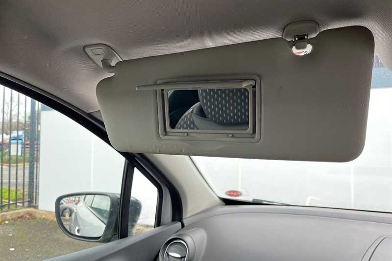 Used Renault Captur 2018 for sale - 77473680: Photo 44