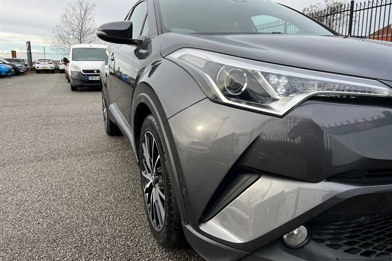 Used Toyota C-HR 2018 for sale - 76890963: Photo 48