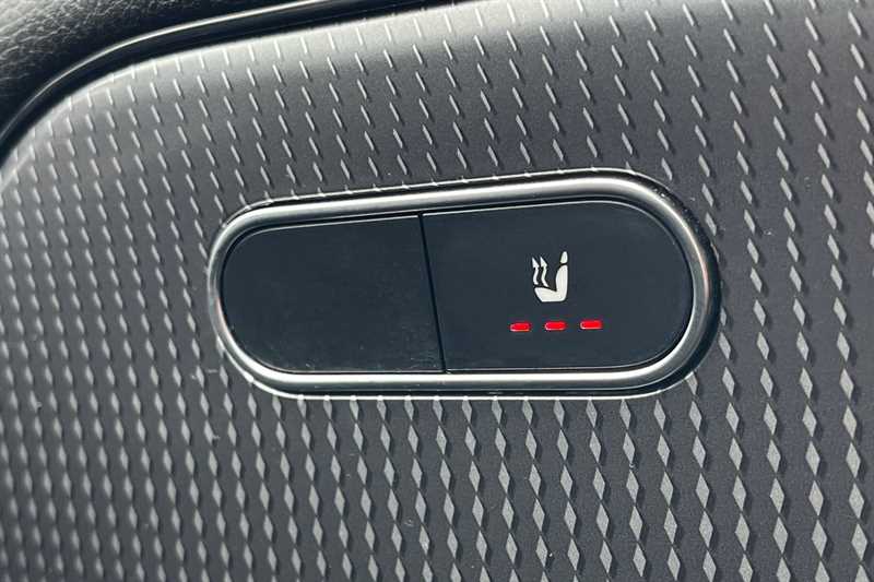 Used Mercedes-Benz GLA 2020 for sale - 77899700: Photo 44