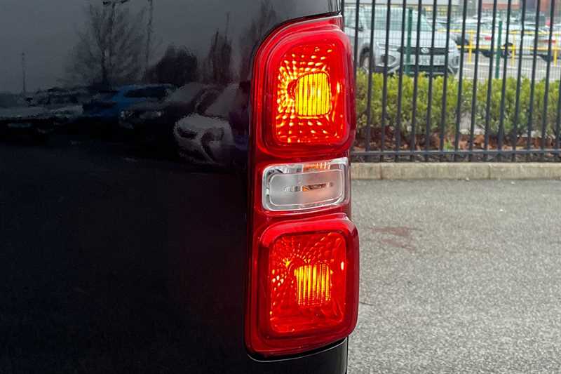 Used Vauxhall Vivaro 2023 for sale - 77317060: Photo 32