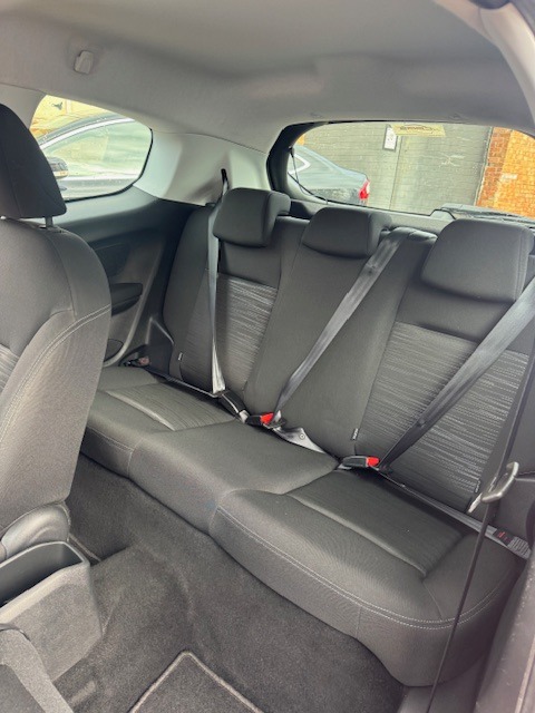 Used Peugeot 208 2014 for sale - 76518256: Photo 17