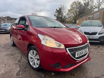 Used Peugeot 208 2014 for sale - 76518256: Photo
