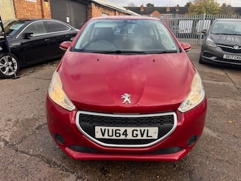 Used Peugeot 208 2014 for sale - 76518256: Photo