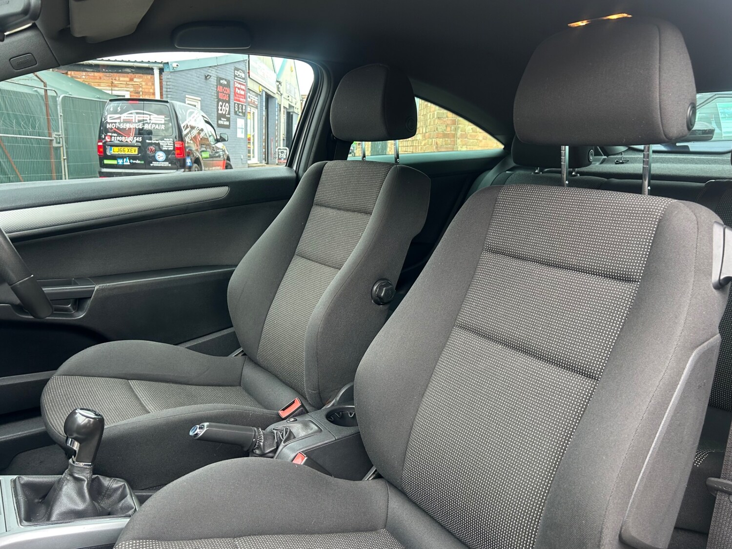 Used Vauxhall Astra 2010 for sale - 77632676: Photo 19