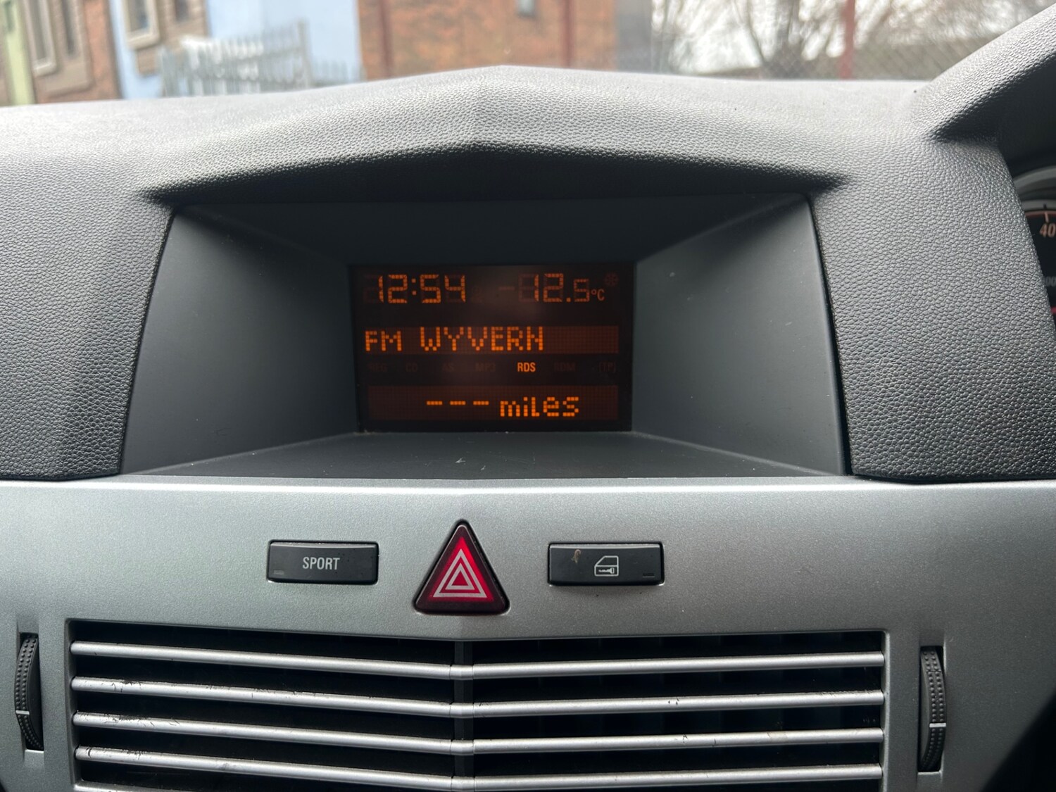 Used Vauxhall Astra 2010 for sale - 77632676: Photo 23