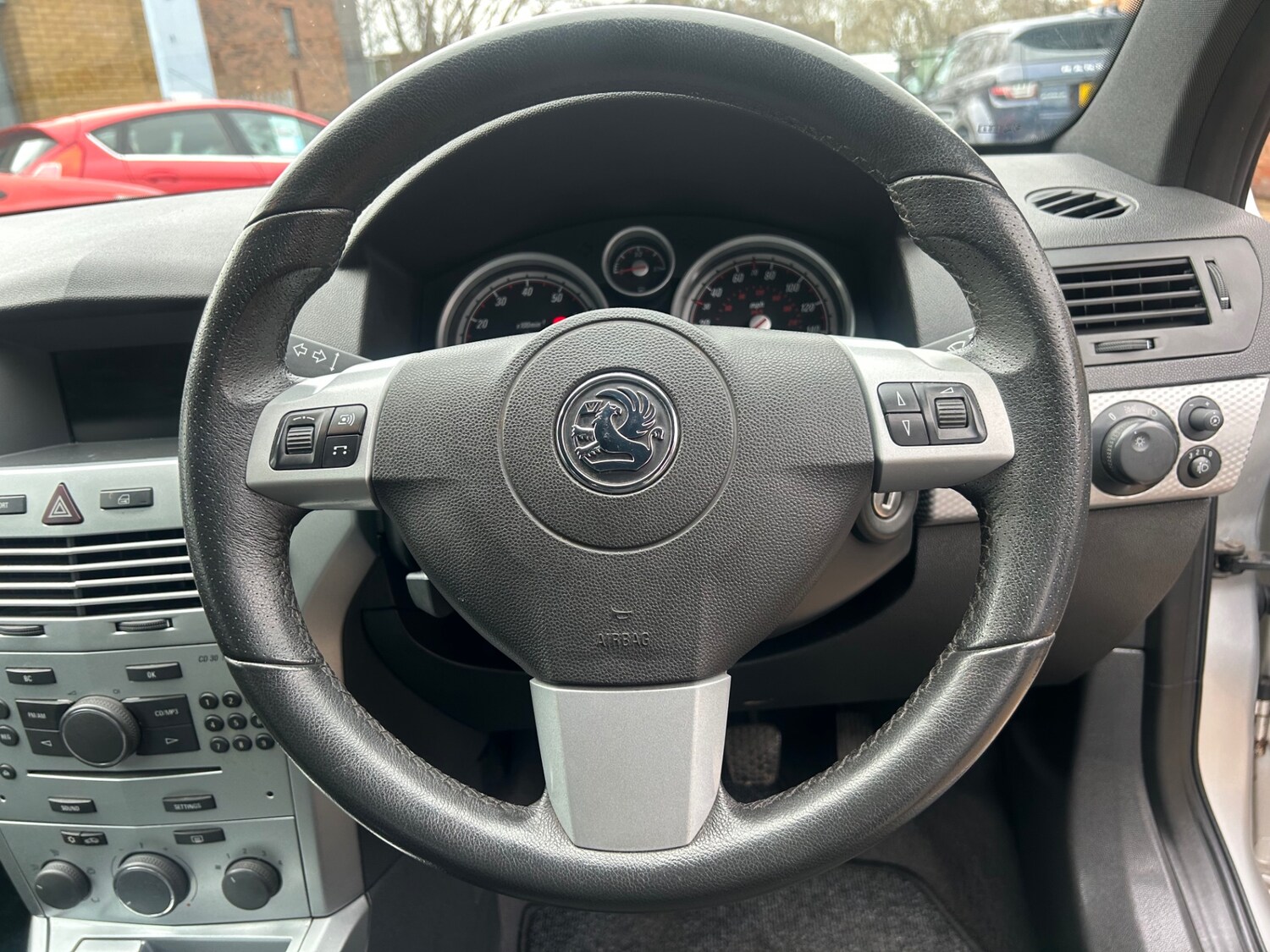 Used Vauxhall Astra 2010 for sale - 77632676: Photo 31