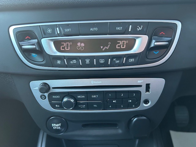 Used Renault Megane 2015 for sale - 76519288: Photo 27