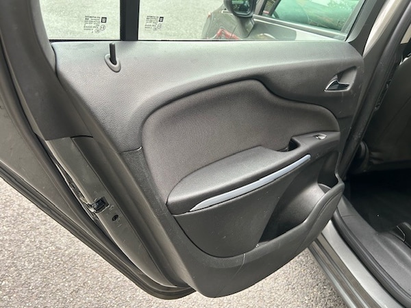 Used Vauxhall Zafira 2017 for sale - 76242626: Photo 20