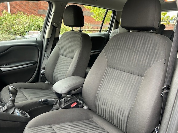 Used Vauxhall Zafira 2017 for sale - 76242626: Photo 22