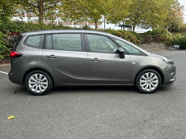 Used Vauxhall Zafira 2017 for sale - 76242626: Photo 9