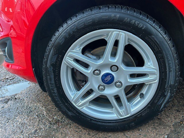 Used Ford Fiesta 2013 for sale - 77310323: Photo 12