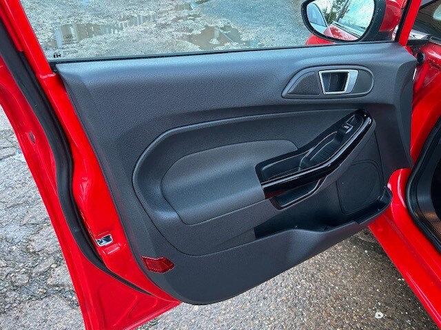 Used Ford Fiesta 2013 for sale - 77310323: Photo 24