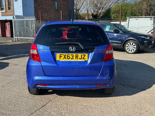 Used Honda Jazz 2013 for sale - 77945513: Photo 6