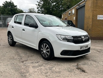 Used Dacia Sandero 2017 for sale - 78605973: Photo