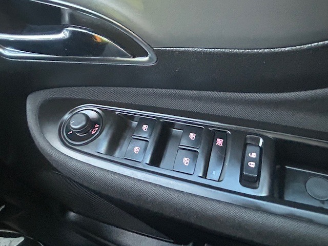 Used Vauxhall Mokka 2016 for sale - 76436177: Photo 28