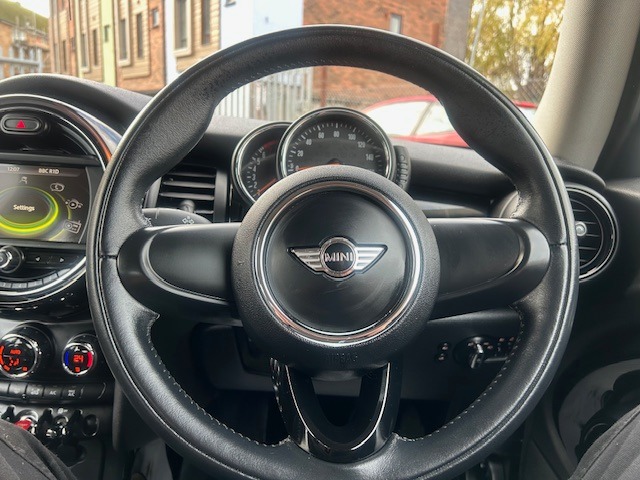 Used MINI Hatch 2015 for sale - 76845319: Photo 29