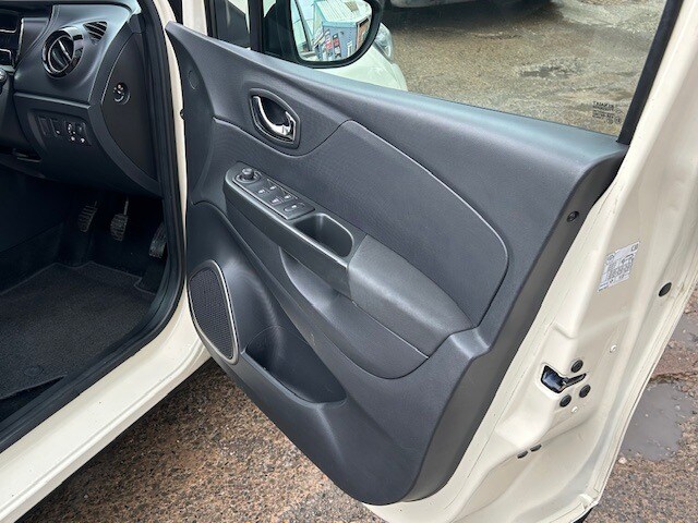 Used Renault Captur 2013 for sale - 78052986: Photo 12