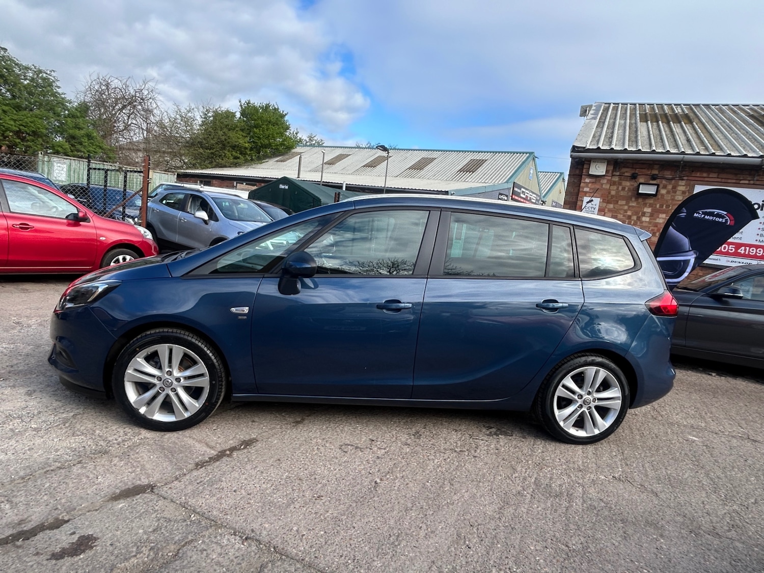 Used Vauxhall Zafira 2017 for sale - 78122759: Photo 4