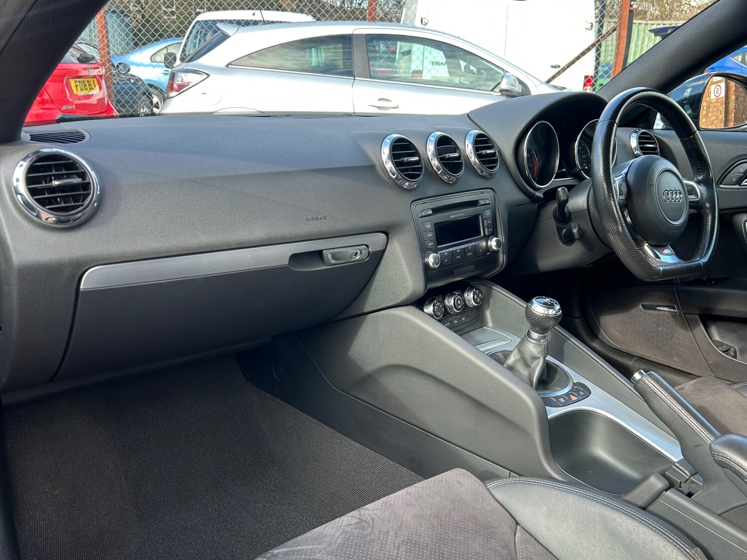 Used Audi TT 2010 for sale - 77707356: Photo 17