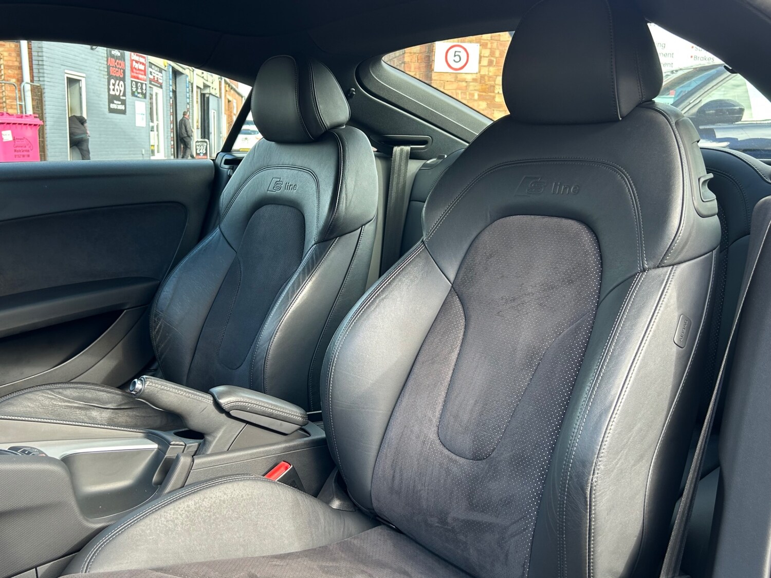 Used Audi TT 2010 for sale - 77707356: Photo 19