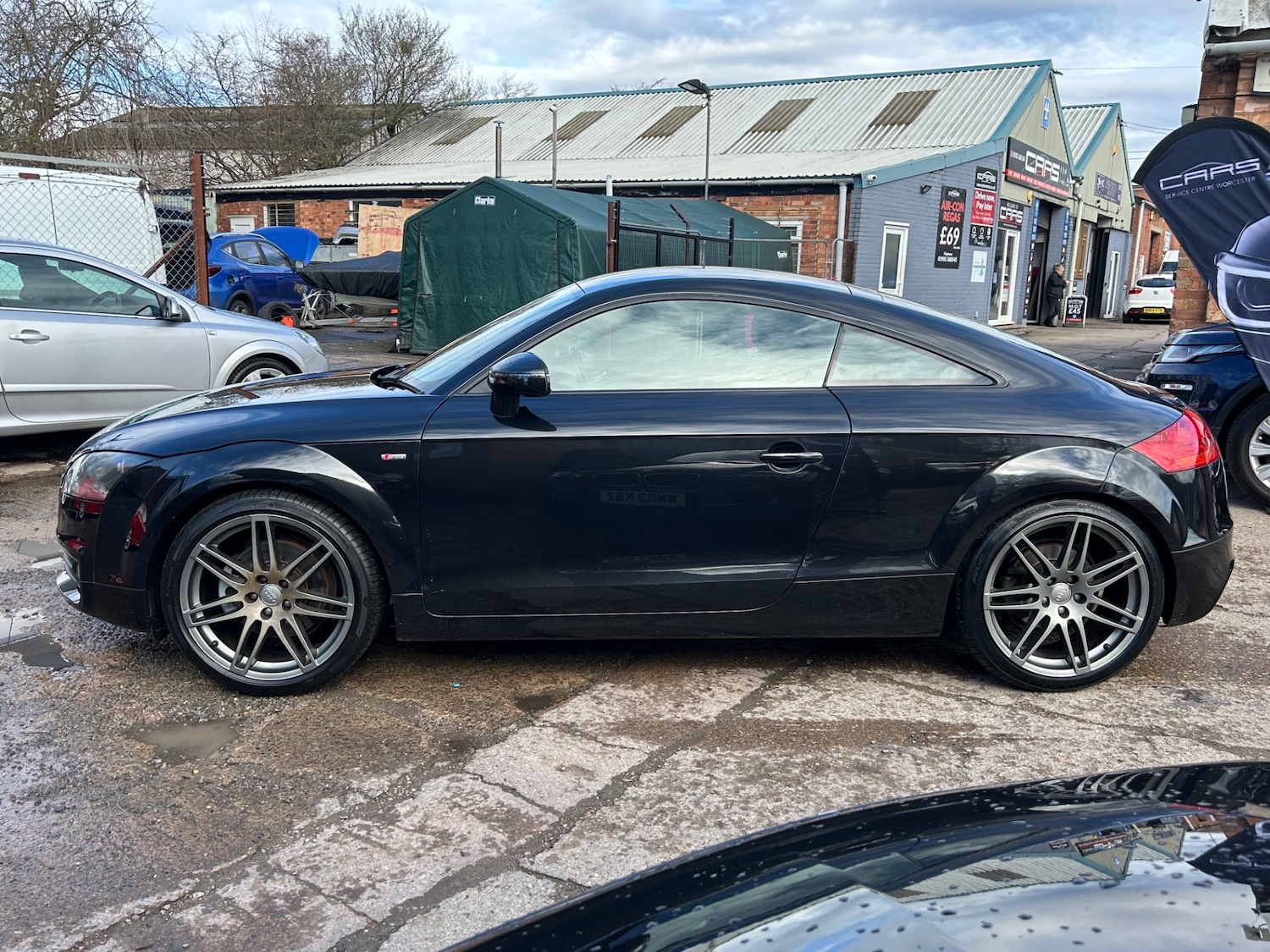 Used Audi TT 2010 for sale - 77707356: Photo 4