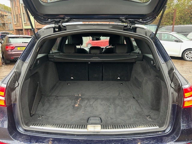 Used Mercedes-Benz E Class 2018 for sale - 76662905: Photo 15