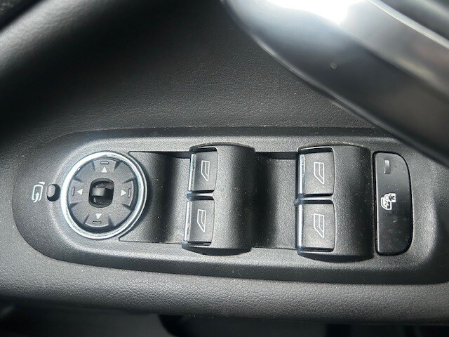 Used Ford Mondeo 2014 for sale - 76290095: Photo 30