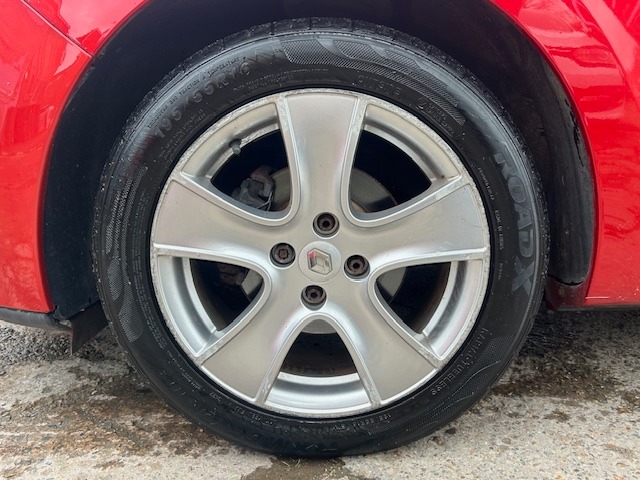 Used Renault Clio 2013 for sale - 77490829: Photo 12