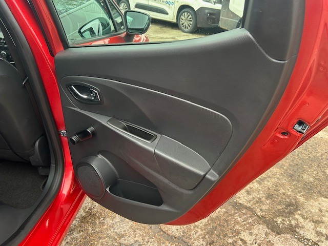 Used Renault Clio 2013 for sale - 77490829: Photo 19